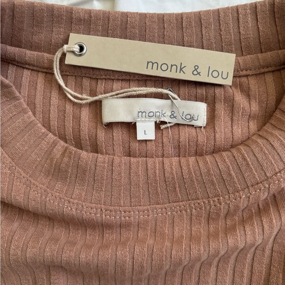 Monk & Lou warm pink long sleeve with puff shoulder detail - sz L - BNWT - Picture 3 of 3